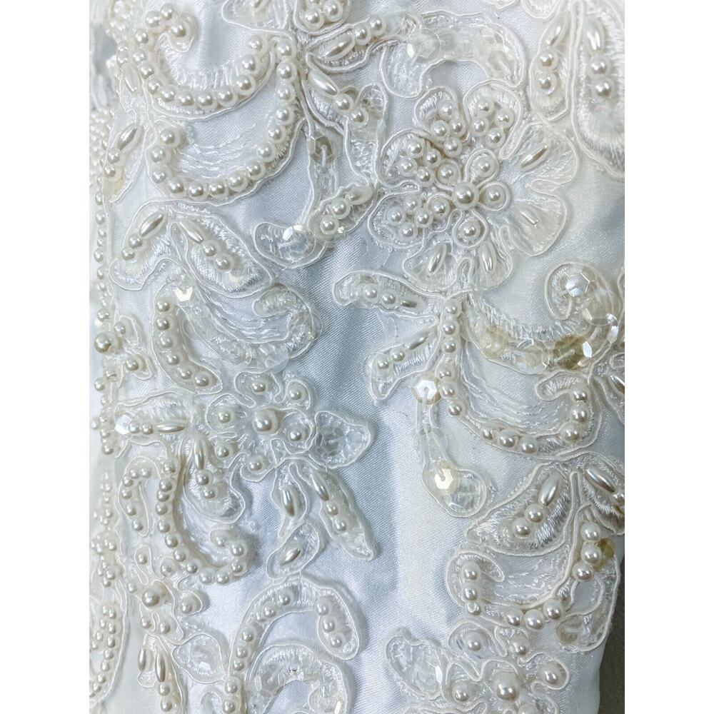 VTG Oleg Cassini Wedding Dress White Heavy Pearl Beaded Chapel Train Size 4 NWOT - Picture 7 of 8